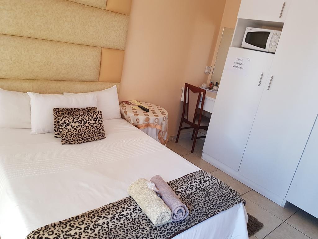 Ethen Guesthouse Polokwane Exterior photo